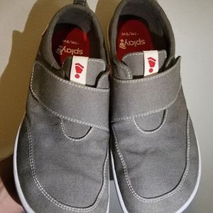 Splay Shoes Gray SZ 7M 9W